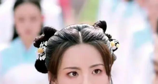 《玉骨遥》空降播出！任敏颜值被嘲撞脸猪猪侠，肖战脸在江山在(图15)