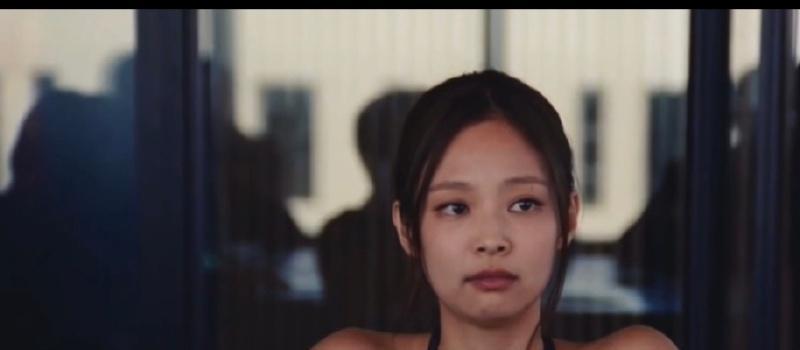Jennie的38秒演技惊艳，美剧《偶像》在严厉的批评中，提前结束？(图2)