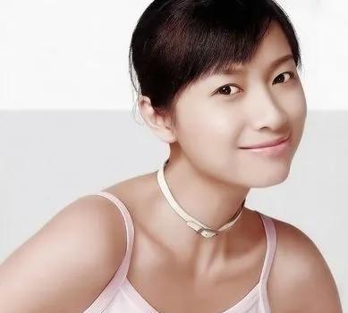 49岁徐静蕾近况曝光:晒高端泳池照,定居美国6年,已吃成胖美人(图4) 49岁徐静蕾近况曝光:晒高端泳池照,定居美国6年,已吃成胖美人(图4)