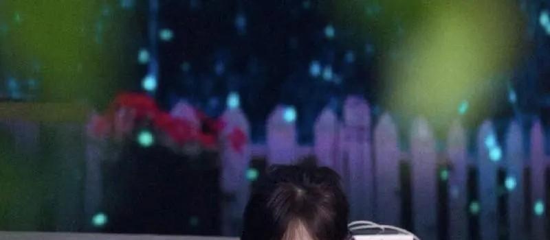 49岁徐静蕾近况曝光:晒高端泳池照,定居美国6年,已吃成胖美人(图14) 49岁徐静蕾近况曝光:晒高端泳池照,定居美国6年,已吃成胖美人(图14)